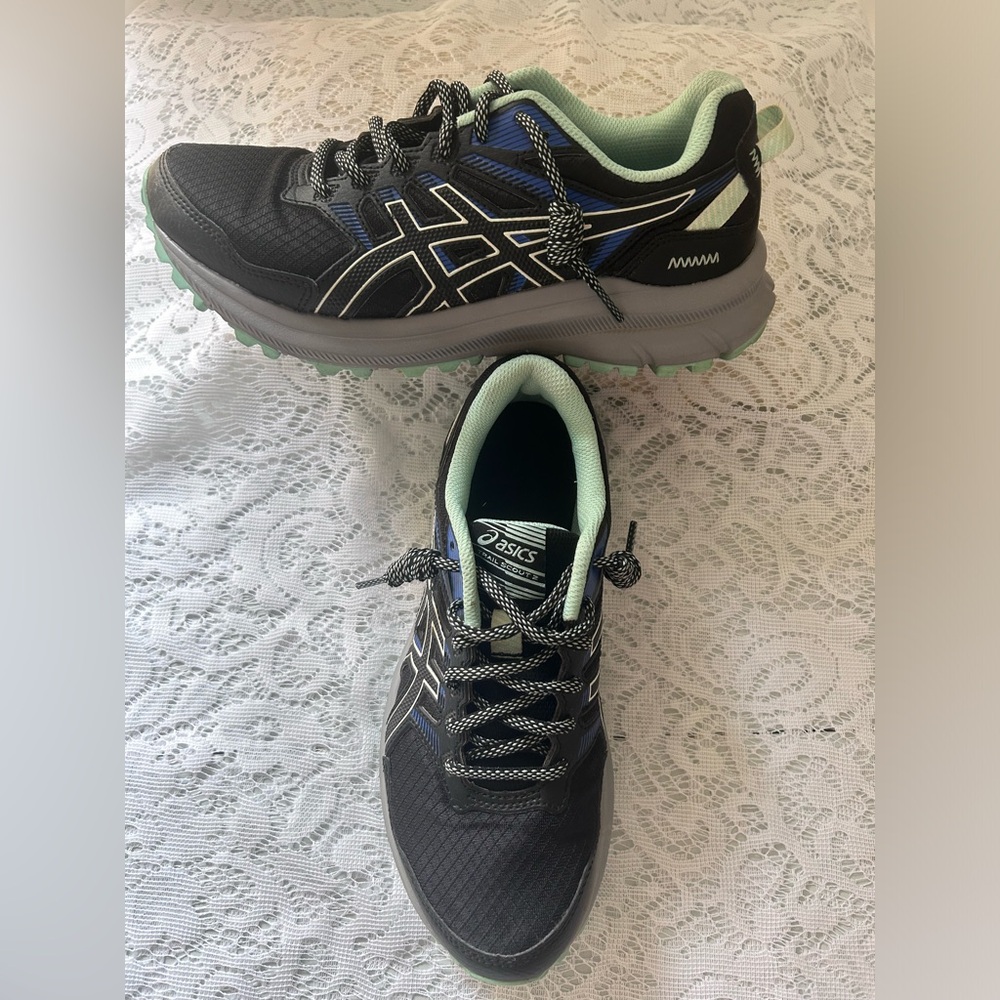 ASICS Trail Scout 2 Size 7 1/2 Worn Once
